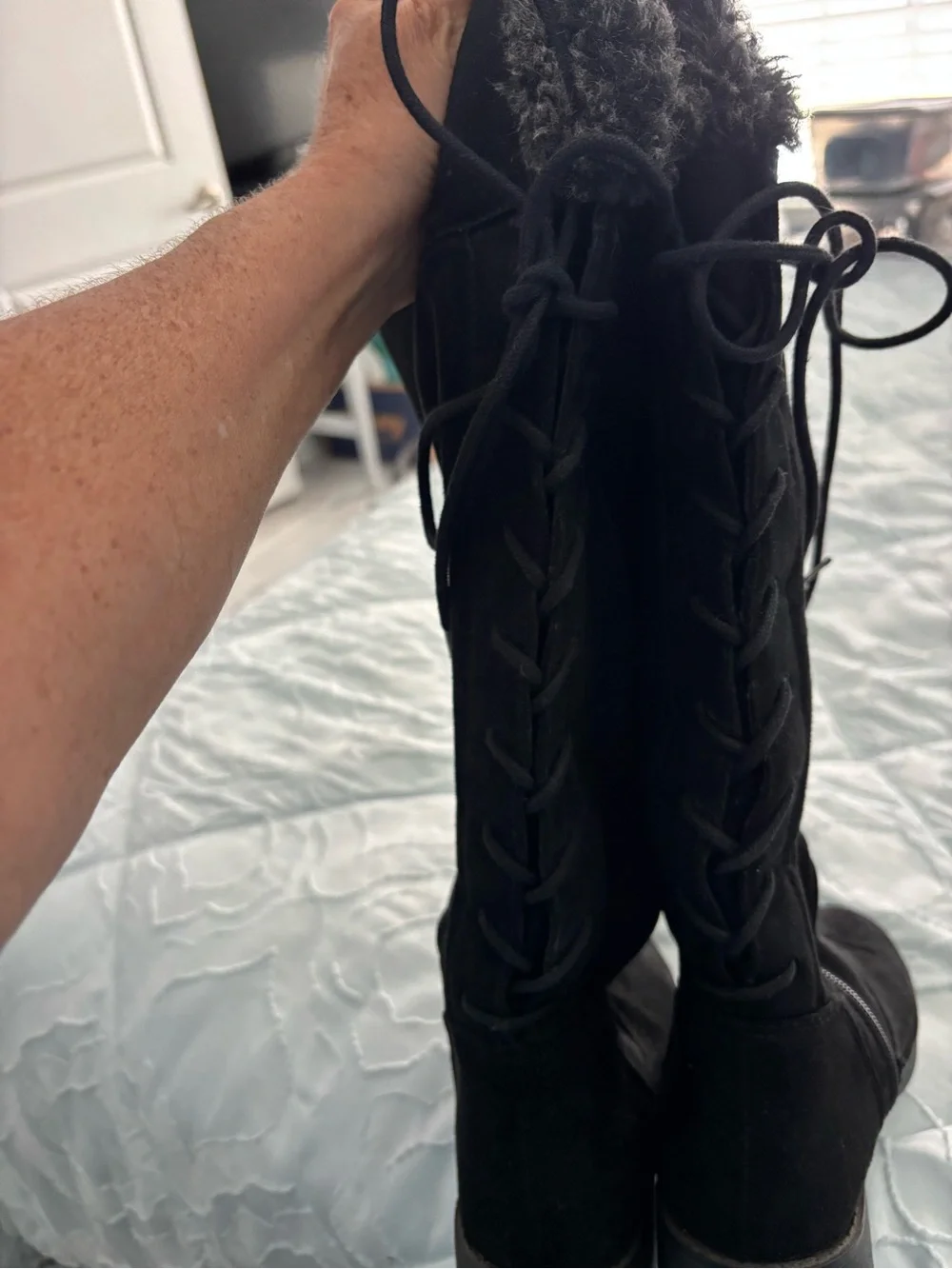 Target classic black